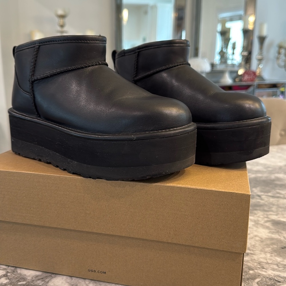 Black platform uggs gently used
